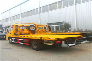 榆树附近拖车救援搭电